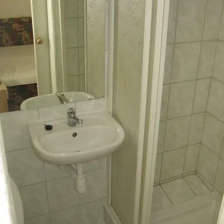 Zavada Нова-Лесна