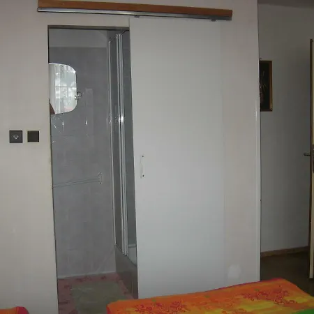 Zavada Нова-Лесна